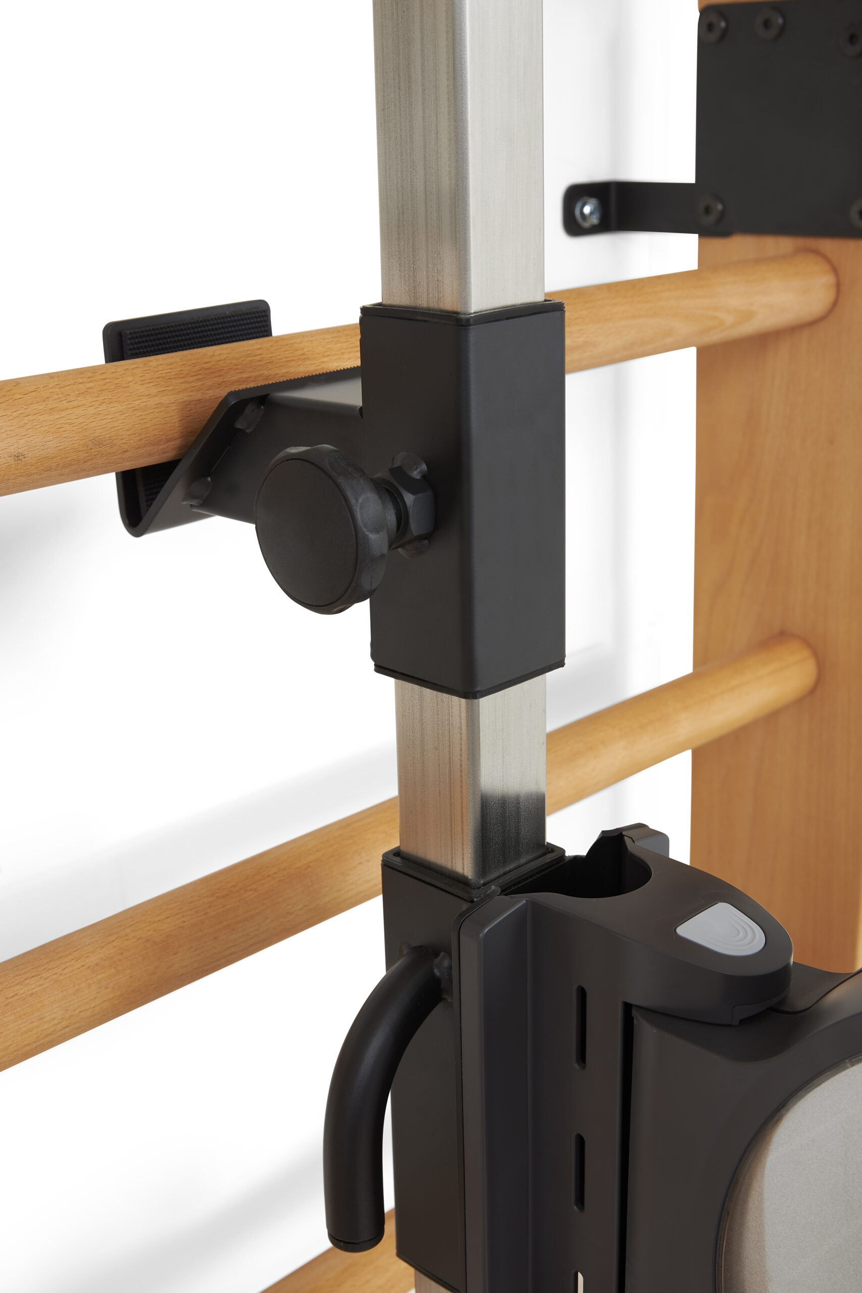 Kynett-Rack-adjust-04-scaled-1